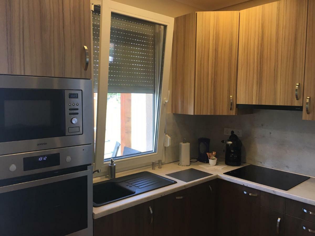 Konrad Apartman Villa Balatonmariafurdo Exterior photo